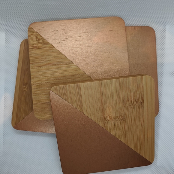 Bamboo double sided coasters with golden corners - Picture 2 of 6